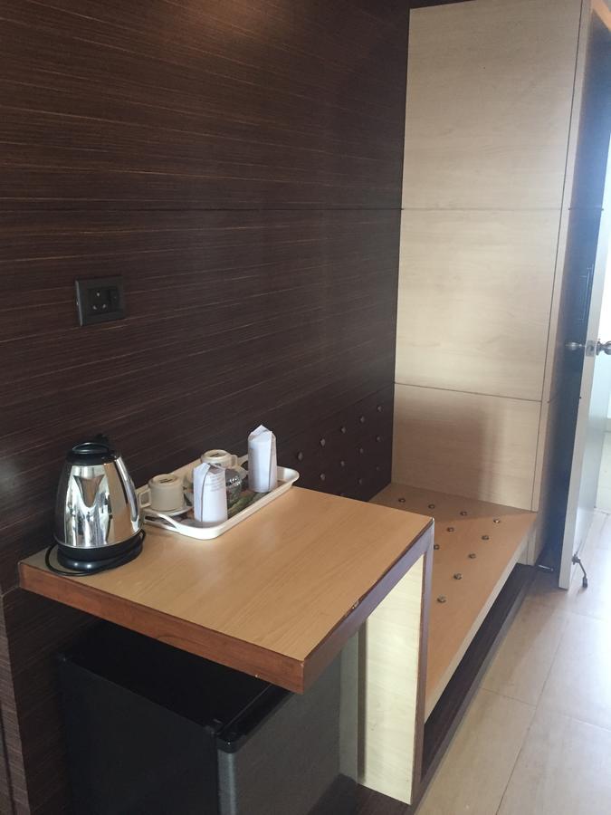 Sea Queen Hotel Кожикоде Экстерьер фото